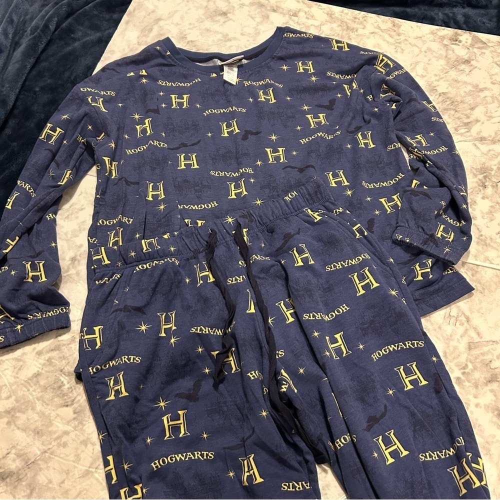 Women’s Harry Potter 2pc Blue Hogwarts Long Sleeve Pajama Set Size small